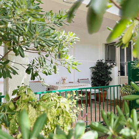 Room Tai - Spacious And Comfy With Private Terrace Hvar Town Luaran gambar