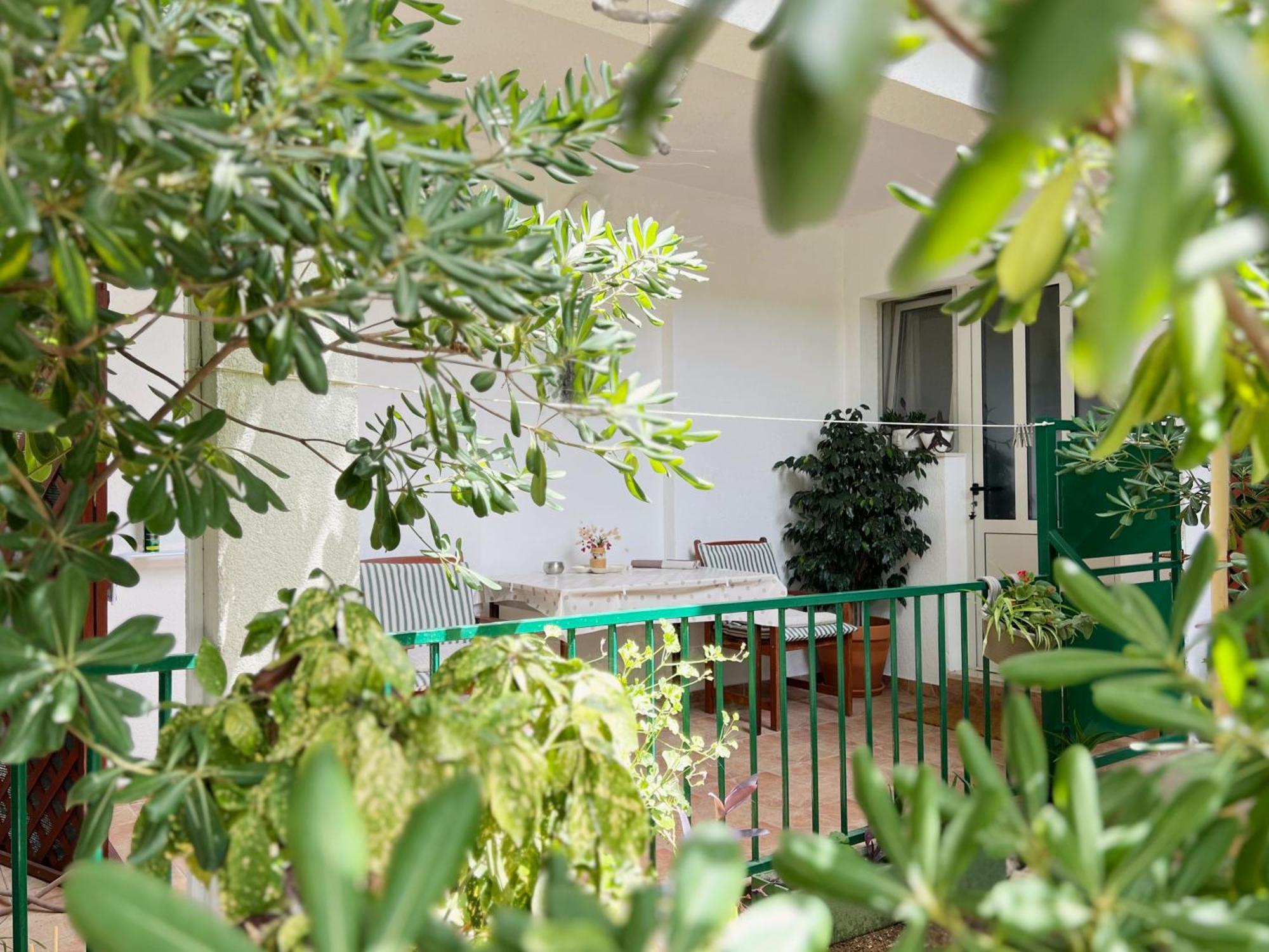 Room Tai - Spacious And Comfy With Private Terrace Hvar Town Luaran gambar