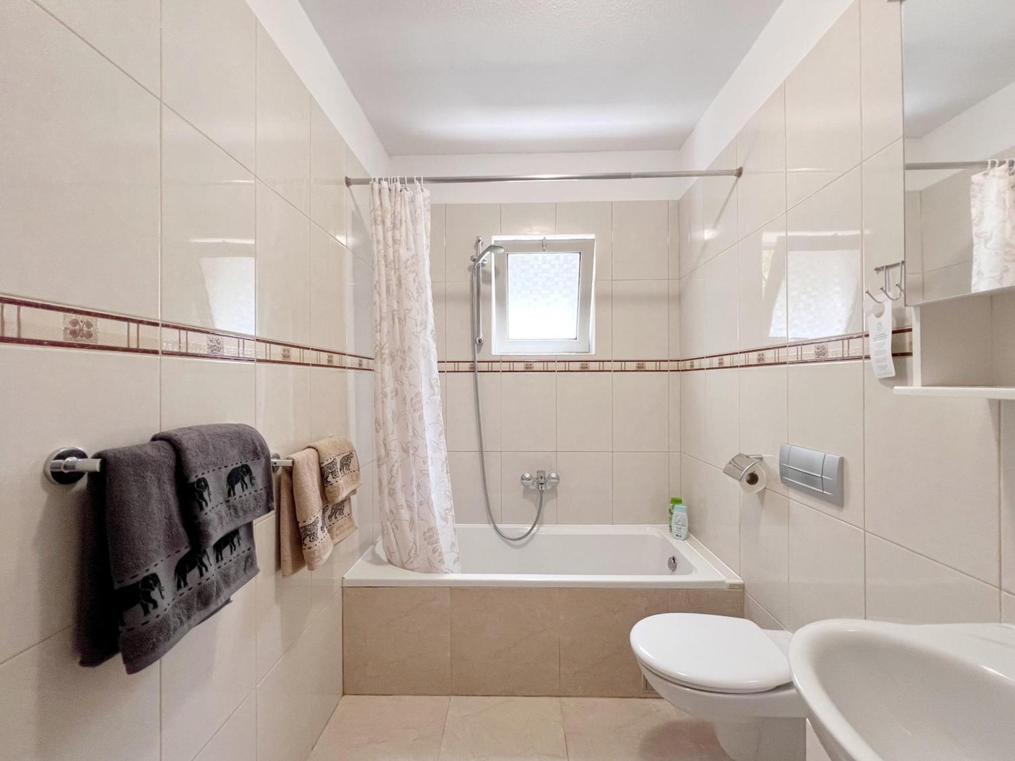 Room Tai - Spacious And Comfy With Private Terrace Hvar Town Luaran gambar