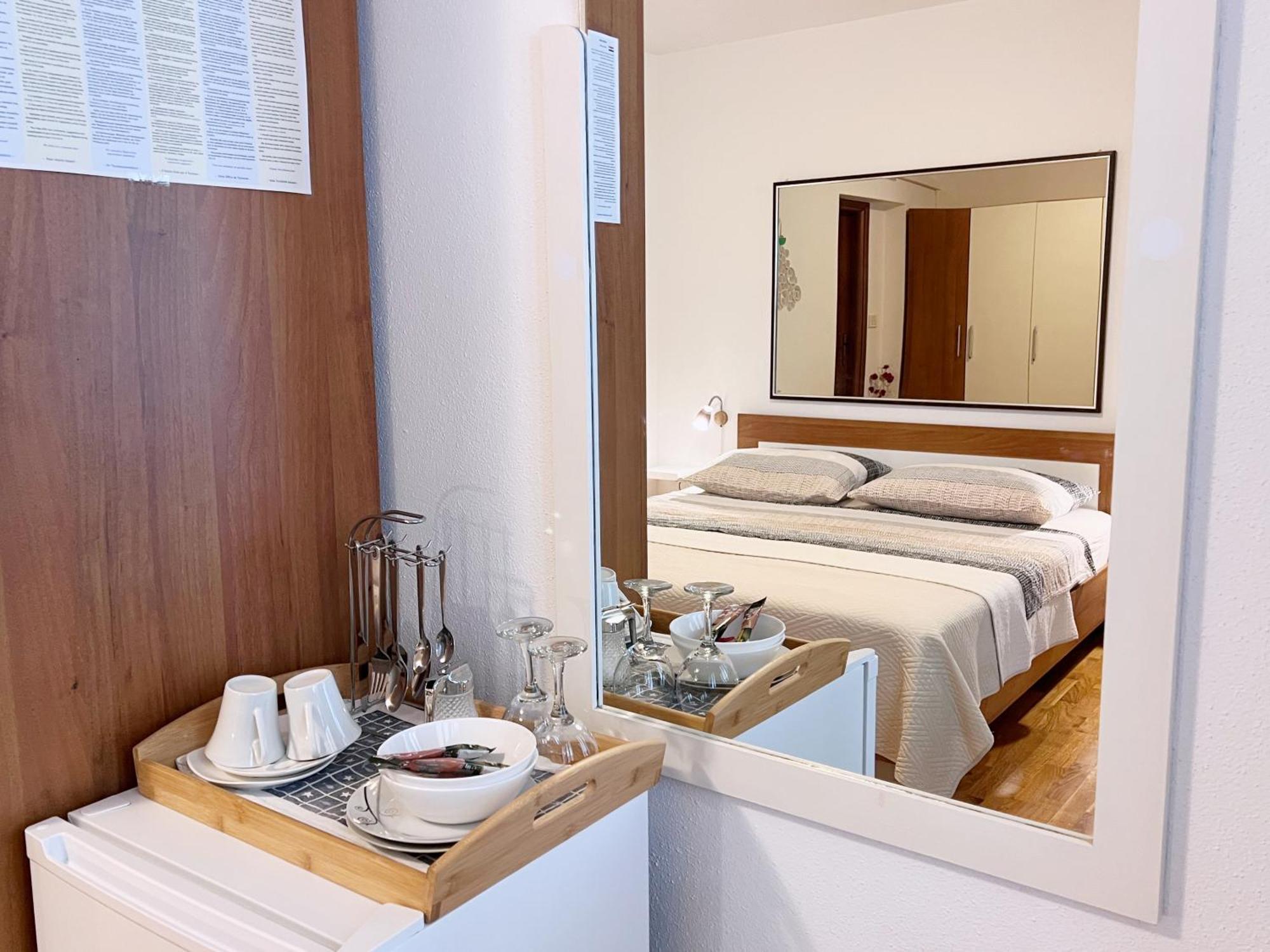 Room Tai - Spacious And Comfy With Private Terrace Hvar Town Luaran gambar